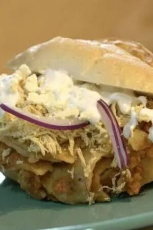 Torta de Chilaquiles
